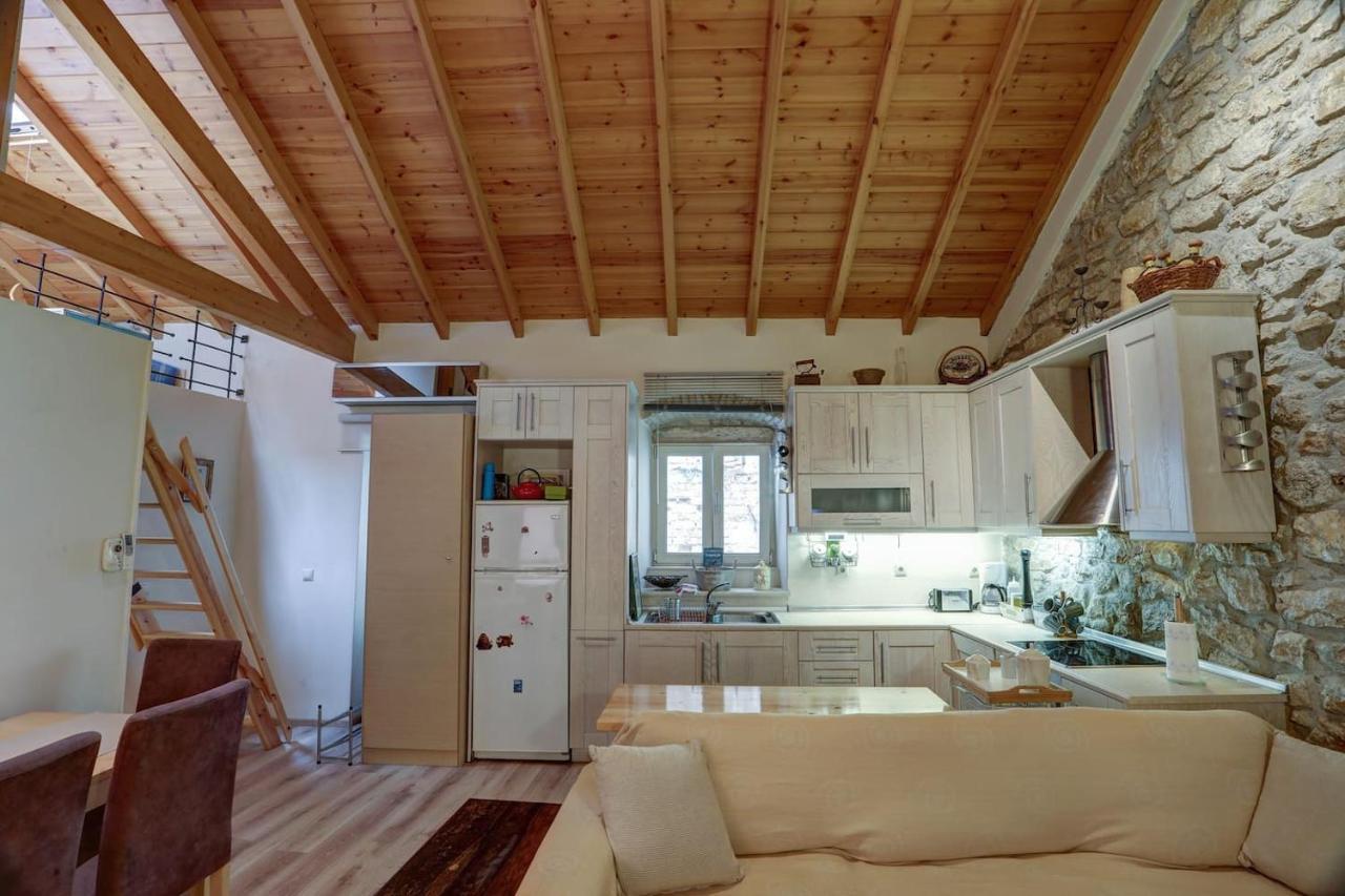 Luminous 2Bd Stone Apt In The Alleys Of Corfu Town Exteriör bild