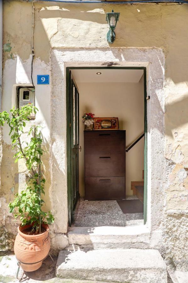 Luminous 2Bd Stone Apt In The Alleys Of Corfu Town Exteriör bild
