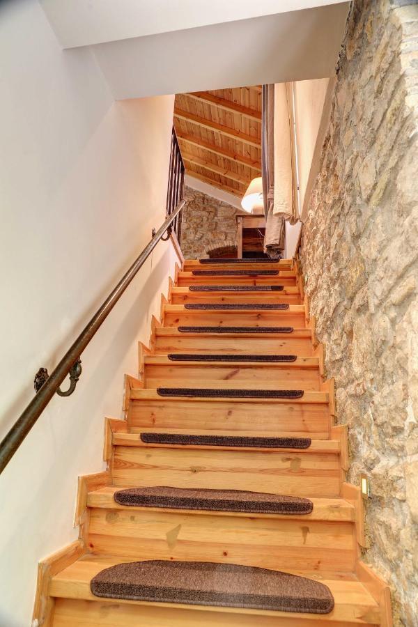 Luminous 2Bd Stone Apt In The Alleys Of Corfu Town Exteriör bild